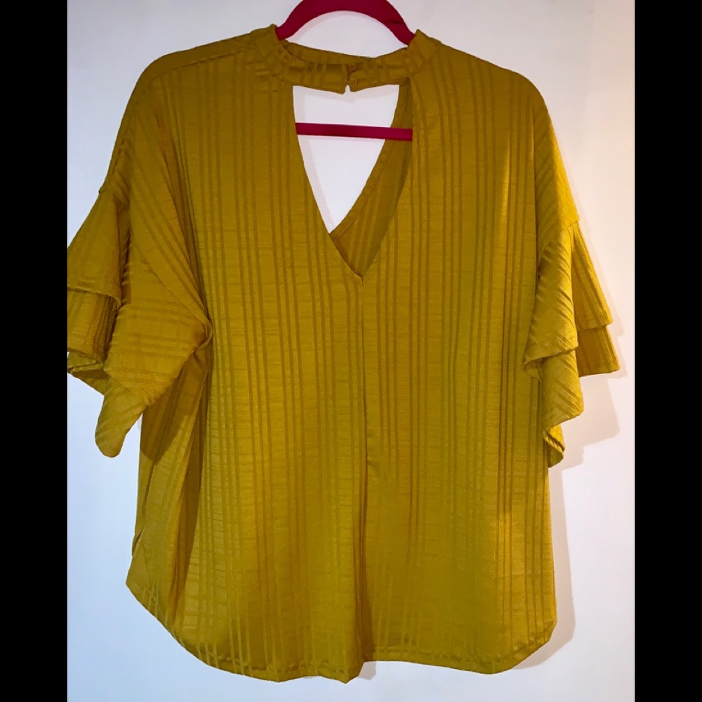 Gold Top size large